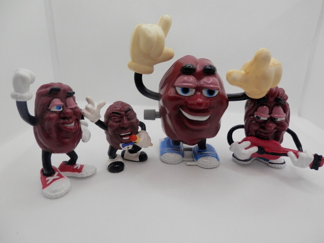 California Raisins Plastic Figurines With Wind up Walking Plastic