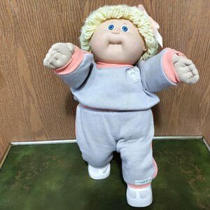 Cabbage Patch Kids Blonde girl popcorn hair with one tooth 1985