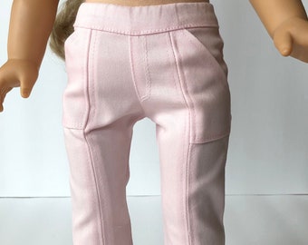 Jean skinny utilitaire rose pour poupées de 18 pouces
