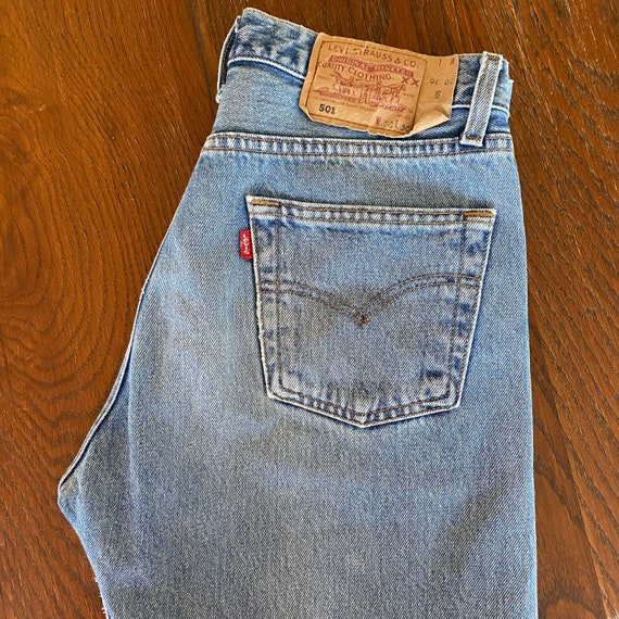 Vintage classic LEVIS 501 faded blue denim jeans W