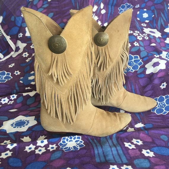 Vintage FRINGED camel suede leather western boots
