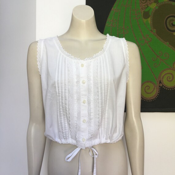 Vintage White eyelet cotton drawstring waist top M
