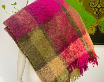 Vintage Onkaparinga MOHAIR magenta green fringed blanket rug