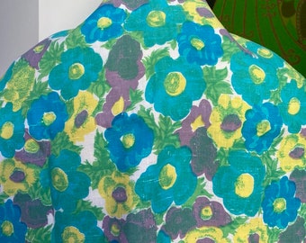 Vintage linen like flower print fabric 2.3m