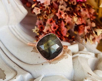 Bague en cuivre et labradorite à facettes Taille 52 FR J38