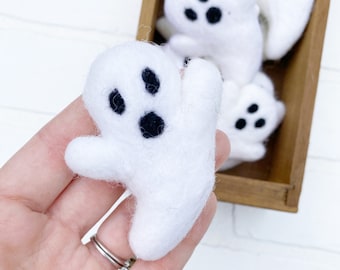 Felt Ghost | Fall Halloween Decor | Vase Filler, Table Scatter