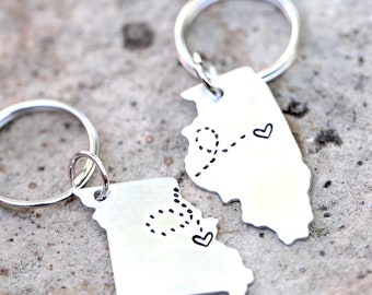 PERSONALIZED STATE KEYCHAIN, Long Distance State Keychains, Best Friend Gift - Set of Two State Map Keychains
