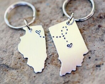 Choose your STATE KEYCHAIN - CUSTOMIZED - Best Friend Gift, Going away gift, Custom Long Distance Relationship Keychain