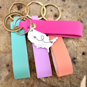 Beste Freunde Geschenk Fern Schlüsselbund Jeder Zustand Personalisiert mit Lederschlaufe Armband Schlüsselanhänger Benutzerdefinierte Schlüsselbund Weg Geschenk Freunde