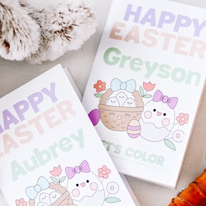 Puede incluir: Dos p&aacute;ginas para colorear imprimibles que muestran una cesta de pollitos y un pollito en un huevo. Las p&aacute;ginas se titulan "Feliz Pascua Aubrey" y "Feliz Pascua Greyson".