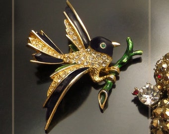 Vintage SPHINX Designer Bird BROOCH English Magpie Enamel Rhinestone Jewelry c.1970's, Mothers Day Gift