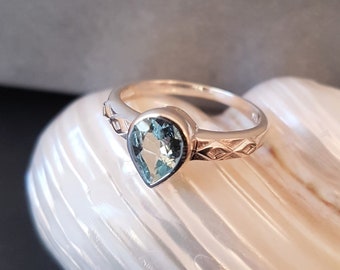 Blue Topaz, Blue Topaz Ring, Blue Topaz in Silver