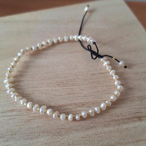 Bracelet, macrame bracelet, pearl bracelet minimalist