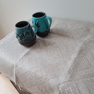Retro cotton linen fabric, vintage pattern, price per piece 150 x 150 cm
