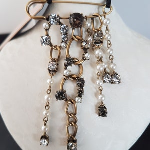 Luxury bijou, luxury jewelry, brooch, luxury brooch, designer jewelry Italy