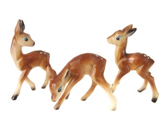 Vintage Deer Herd, Plastic Deer Fawn Figurines, Christmas Display Decoration, Carved Plastic, Kitsch Deer, Retro Deer Toy, Reindeer