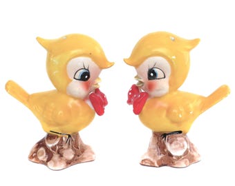 Vintage Yellow Chick Salt and Pepper Shakers, Kitsch 1950's Canary Anthropomorphic Yellow Bird Bow Tie Salt and Pepper Shakers