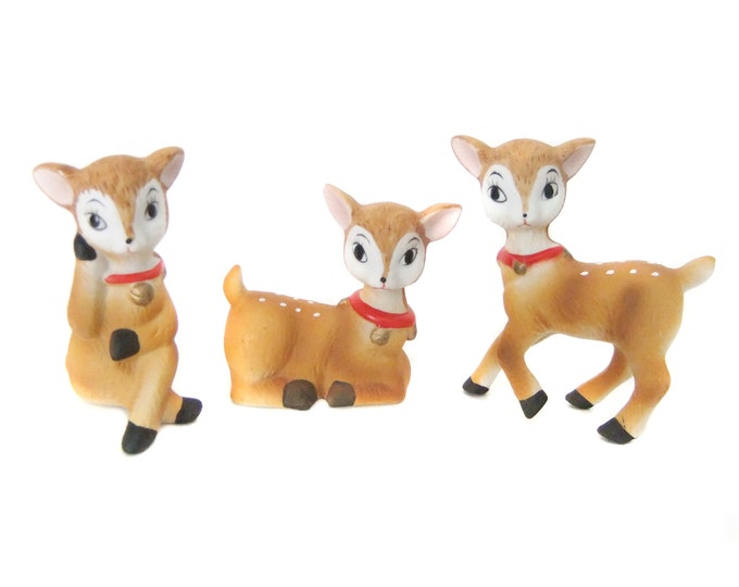 Vintage Reindeer Figurines Ceramic Reindeer Sitting Laying Etsy