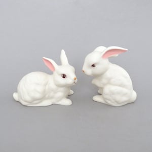 White Rabbit Figurines, Vintage Rabbit, Vintage Porcelain Bunny Rabbit Figures