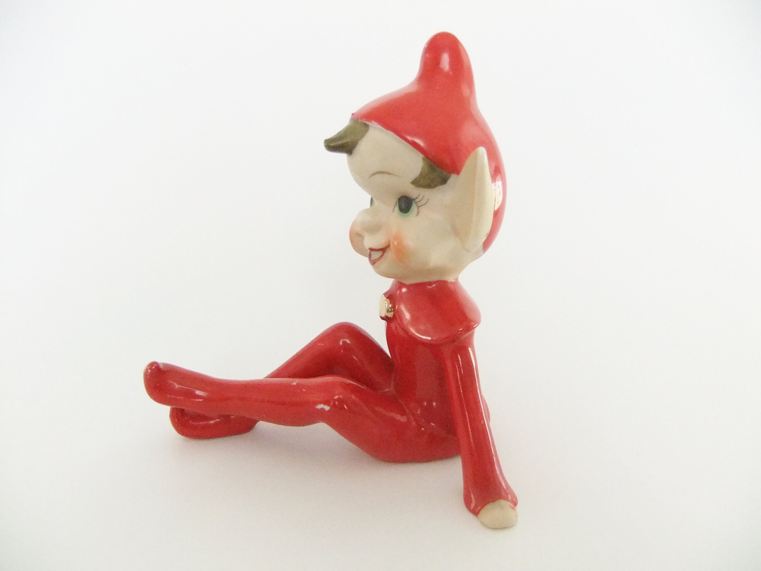 1950年代ビンテージ物 妖精エルフのクリスマス置物プランター 1950年代の妖精の置物、陶器の妖精、赤いエルフの衣装、金色のハート