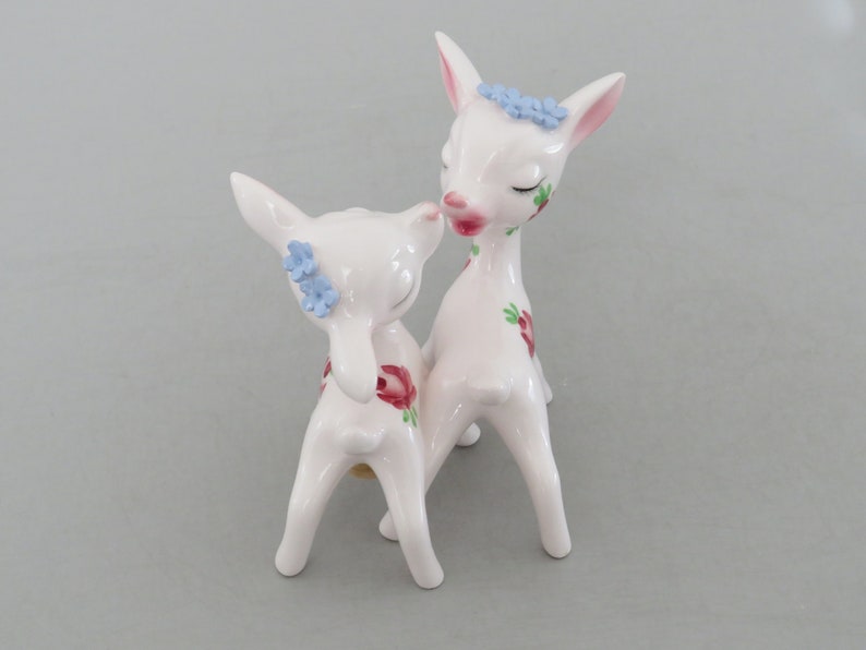 Kissing Deer Salt and Pepper Shakers, Vintage White Japan Deer, Fawn Figurines, Unique Valentine Gift image 7