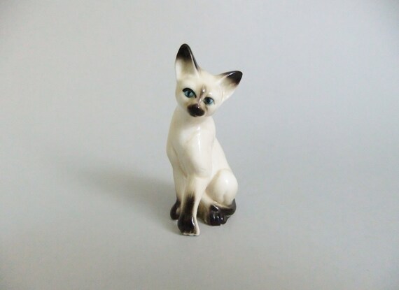 Miniatura Figurka Kota Syjamskiego Siedzący Punkt Uszczelnienia Syjamski Miniaturowe