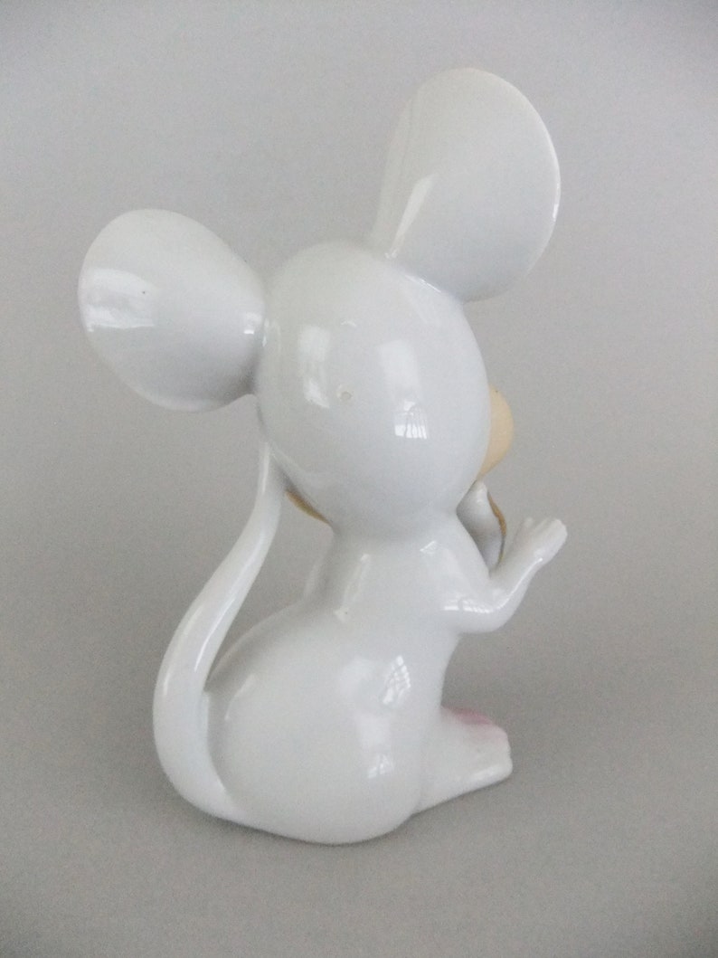 mouse figurine toy