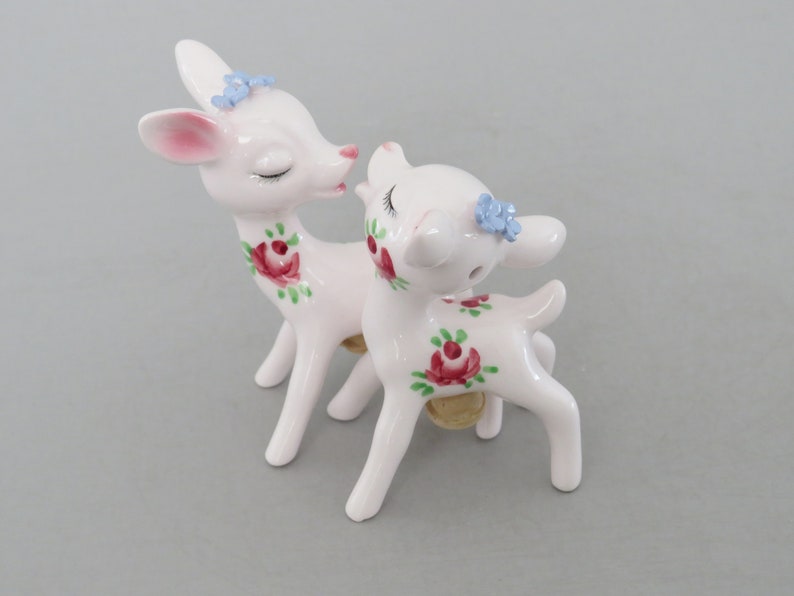 Kissing Deer Salt and Pepper Shakers, Vintage White Japan Deer, Fawn Figurines, Unique Valentine Gift image 6