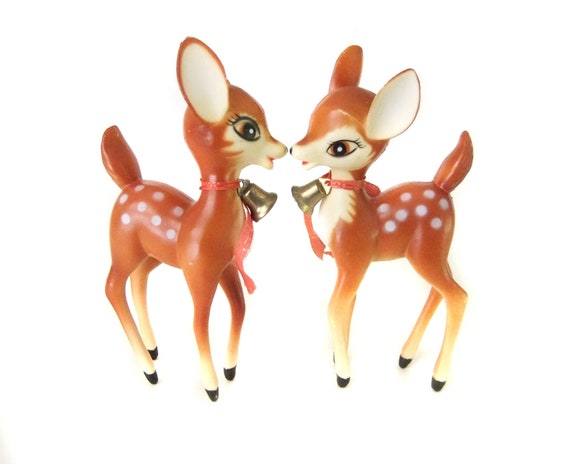 plastic deer figurines