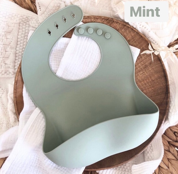 Baby bib hotsell with tray