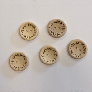 Buttons &quot;Handmade with Love&quot; 2.5 cm