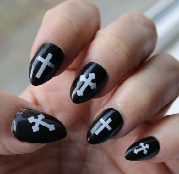 cross designs nail art