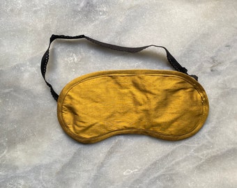 sleep mask from silk, safran colour, sleeping mask, silk, beauty, relaxation, meditation, travel