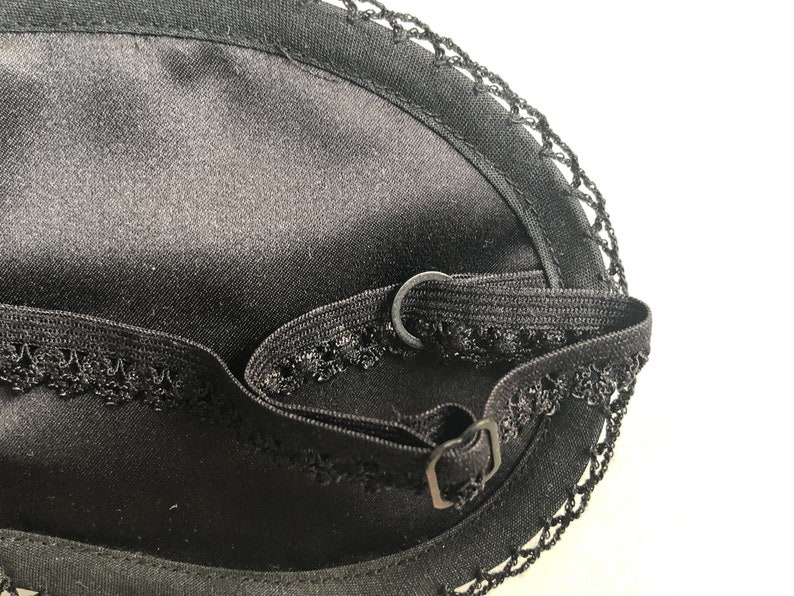 Silk Sleep Mask in Black image 6