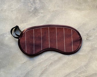 sleeping mask, pinstripe red, sleep mask, eye mask, beauty, travel, relaxation, silk and velvet