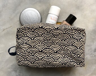 Makeup bag waves, cosmetic-bag, beauty, makeup bag, toiletry bag, cosmetic bag, travel kit, cotton