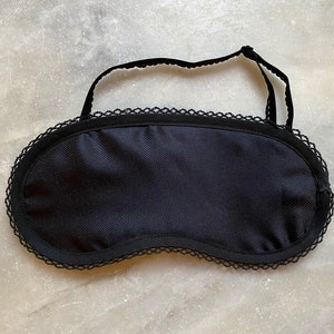 Silk Sleep Mask in Black image 1