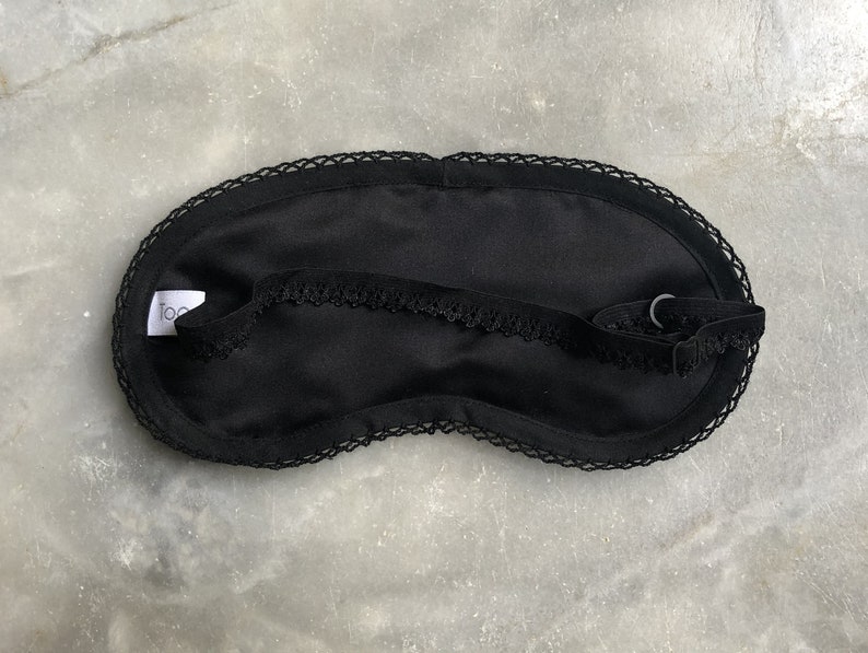 Silk Sleep Mask in Black image 3