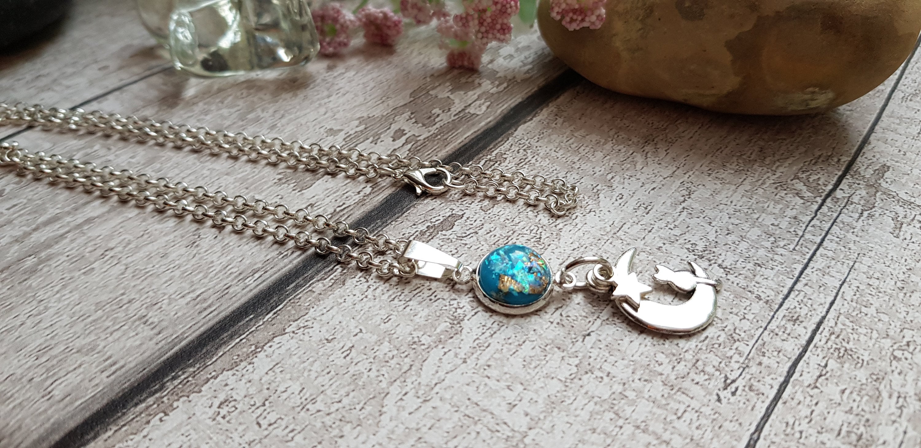 Silver Plated Resin Turquoise Pendant Necklace