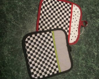 Black and white checkered Pot holder, hot pad.