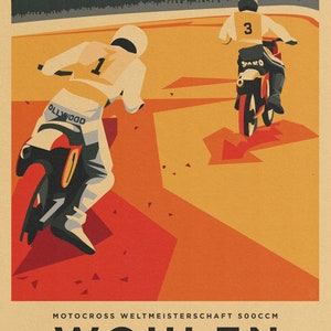 Puede incluir: Un cartel vintage que anuncia una carrera de motocross. El cartel presenta a dos pilotos en motocicletas compitiendo en una pista de tierra. El texto en el cartel dice "MOTOCROSS WELTMEISTERSCHAFT 500CCM WOHLEN GRAND-PRIX SUISSE 24. U 25. AUGUST 1985".