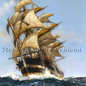 Puede incluir: Una pintura de un gran barco de vela con velas blancas hinchadas contra un cielo azul y agua azul agitada. El barco tiene un casco a rayas blanco y negro y navega hacia el espectador.