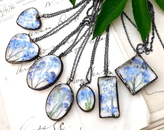 Real Forget-me-not Necklace, terrarium necklace gift for a teacher made of pressed blue forget-me-not flowers, botanical jewellery