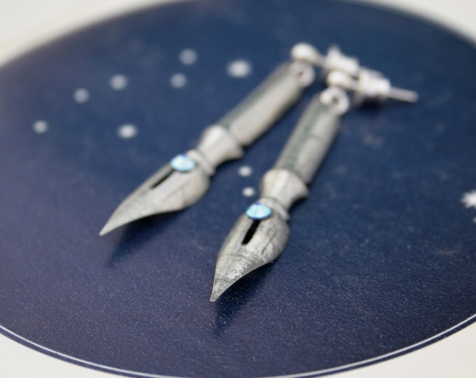 Artistic Antique Silver Dangle Earrings Featuring Fountain Pen Nibs