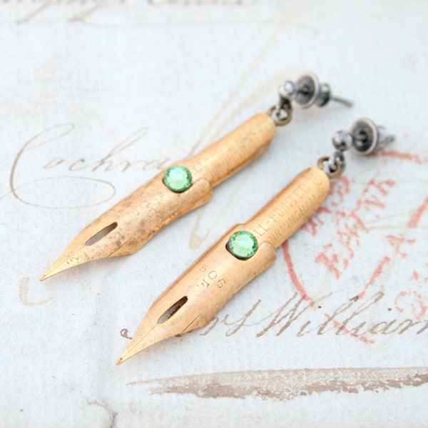 Golden Pen Nib Dangle Earrings with Peridot Gifts for English Teacher