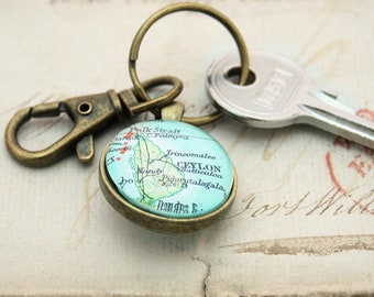 Double Sided Keychain with custom Map piece Bespoke Keyring Personalized Graduation Gifts Map Keyring New Home Gifts Map Keychain