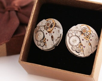 Boutons de manchette steampunk : mouvement de montre vintage, accent rubis