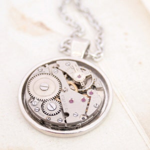 Steampunk-horlogeketting: industriële rockerstijl, zilverkleur