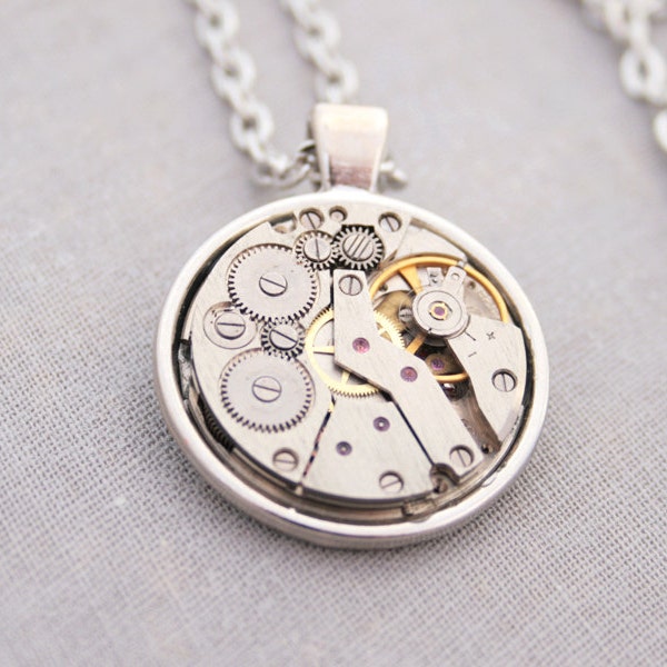 Steampunk déclaration collier montre mouvement unisexe collier, vintage Clockwork pendentif collier bijoux industriels montre travail