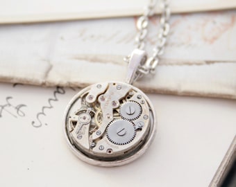 Steampunk Statement Necklace Watch Movement Pendant Necklace Vintage Clockwork Pendant Necklace Steampunk Jewellery Silver Timepiece Pendant